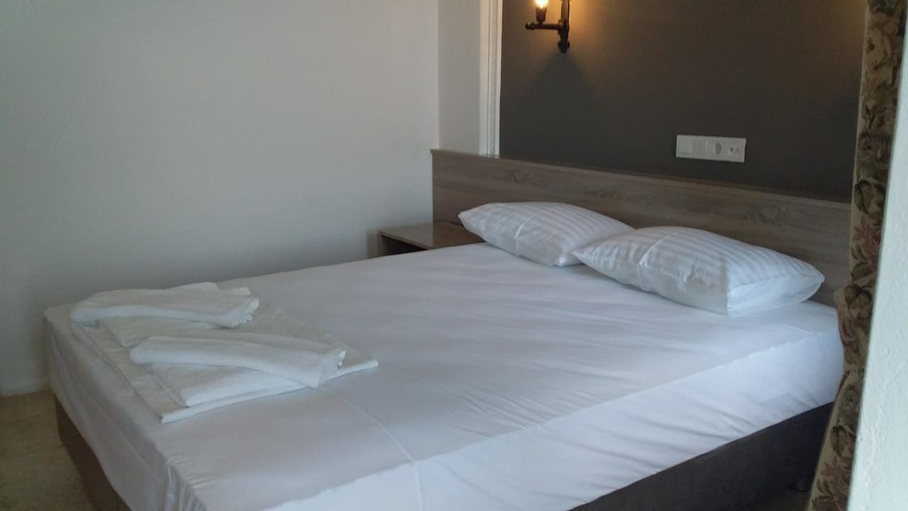 Hotel Leon Foça Buitenkant foto