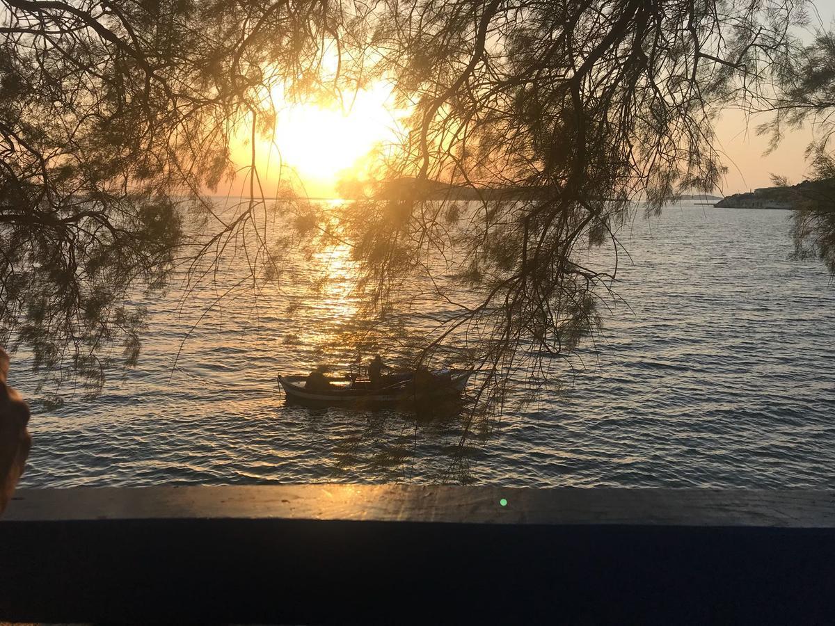 Hotel Leon Foça Buitenkant foto